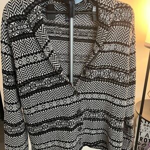 Chaps Black and White Cardigan Sweater with Geometric Design